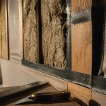 Isolation thermique du bois : ponts thermiques sur mur ossature bois en cours d’isolation